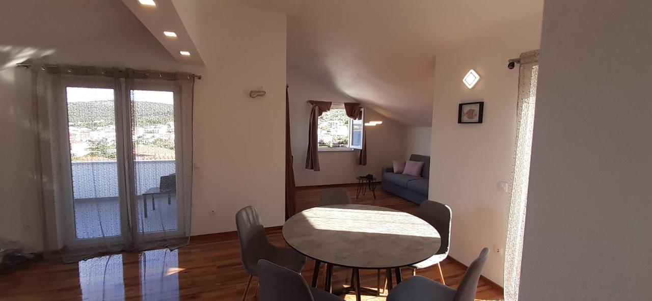 Apartmani Rita Slatine Eksteriør billede