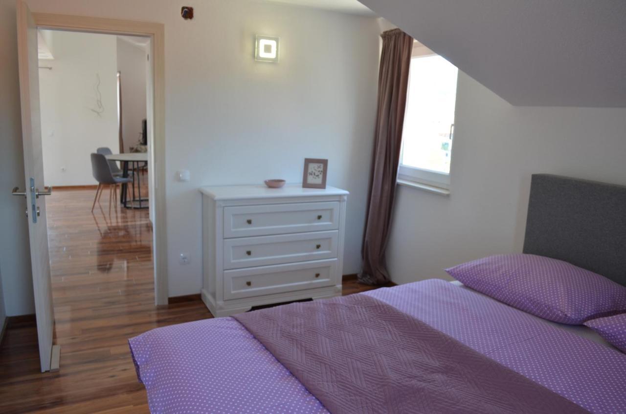 Apartmani Rita Slatine Eksteriør billede